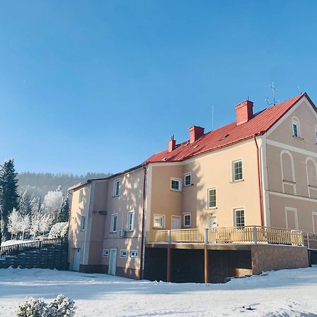 Pension Zaclersky Medved Zaclér Exterior foto
